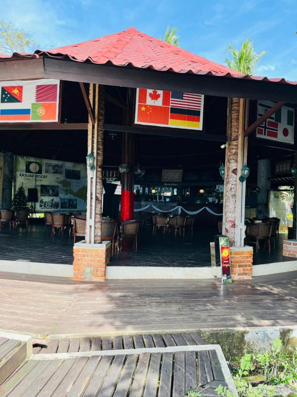 Kasuari Valley Beach Resort Sorong Eksteriør bilde