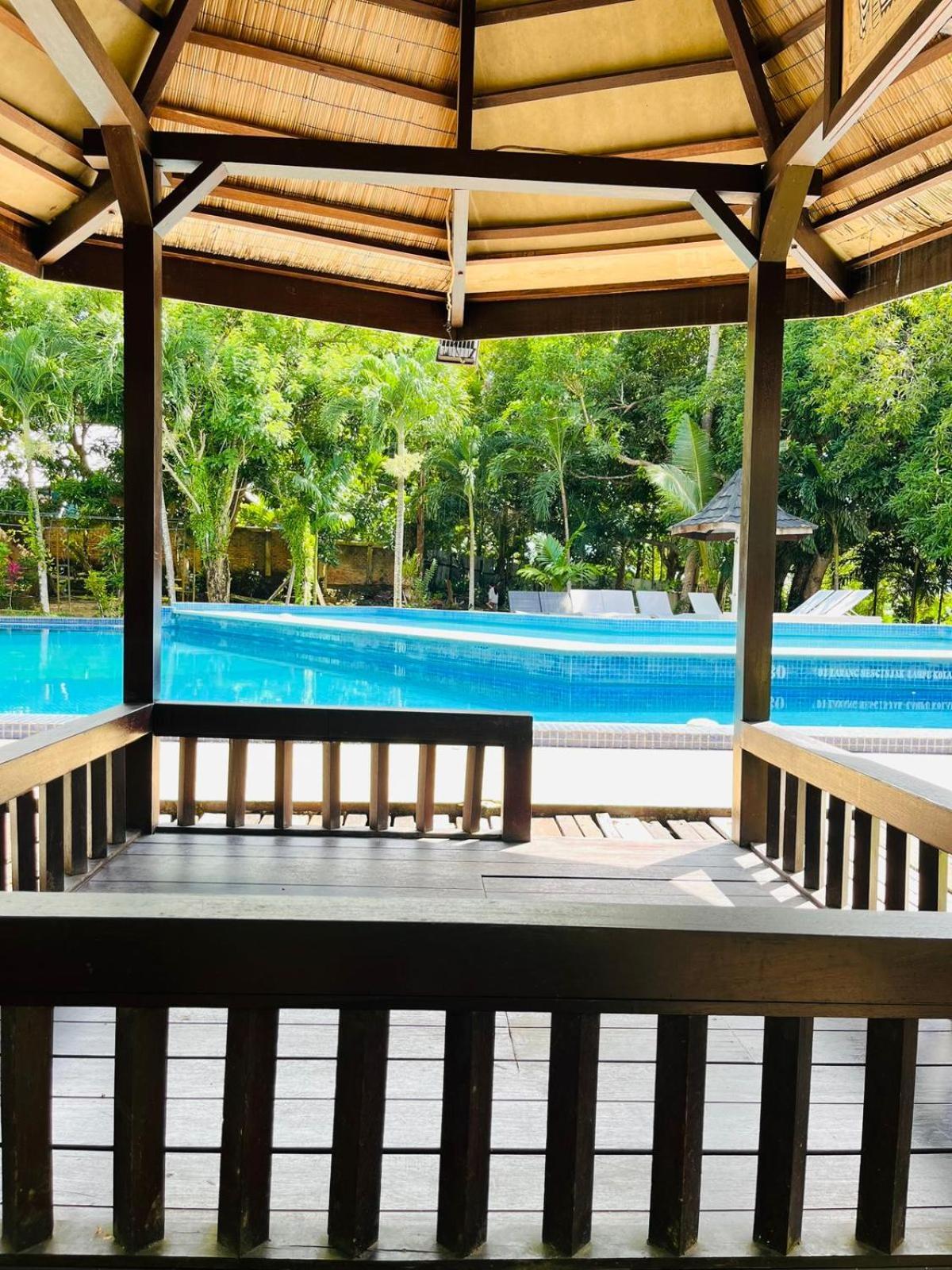Kasuari Valley Beach Resort Sorong Eksteriør bilde