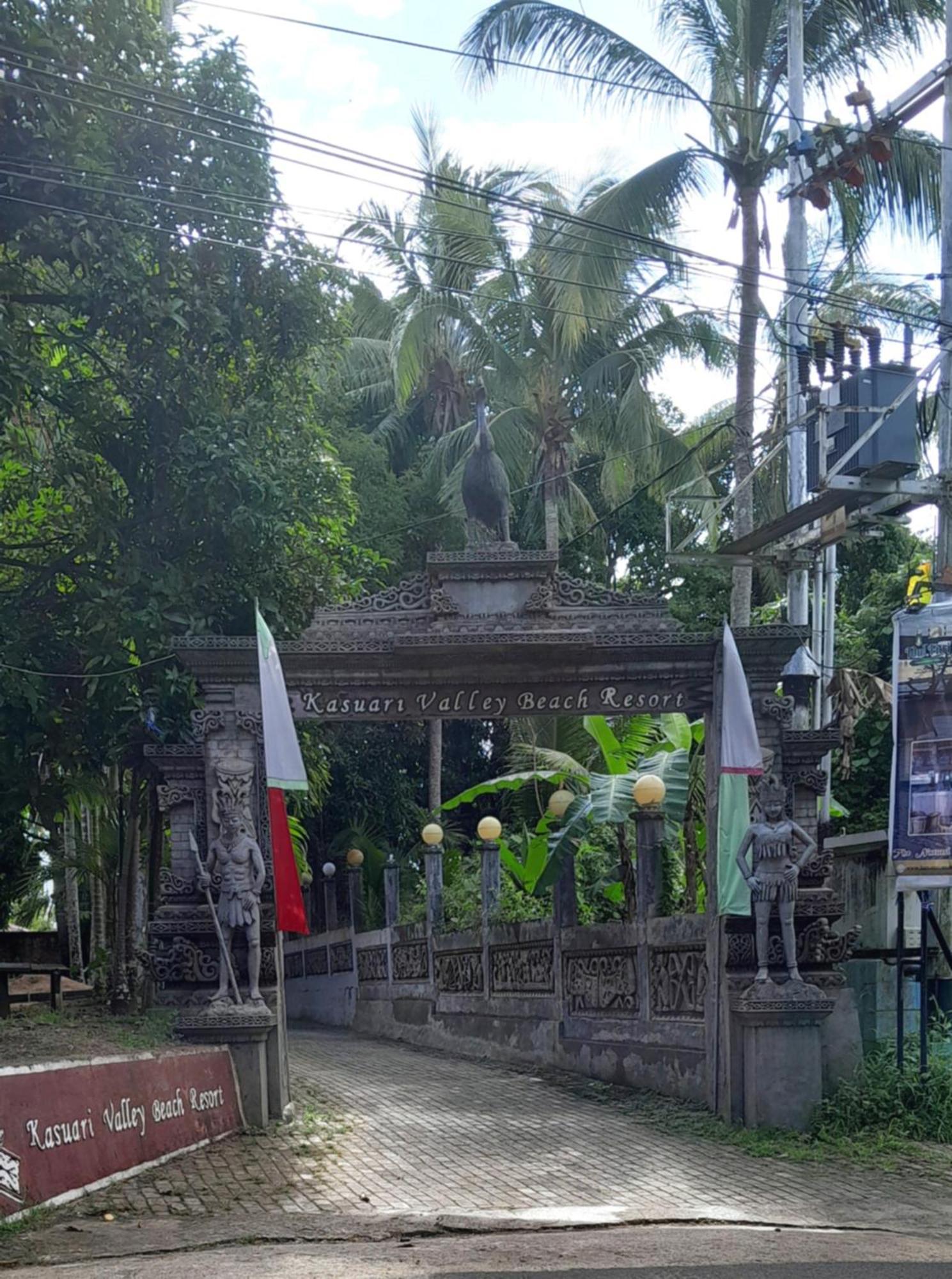 Kasuari Valley Beach Resort Sorong Eksteriør bilde