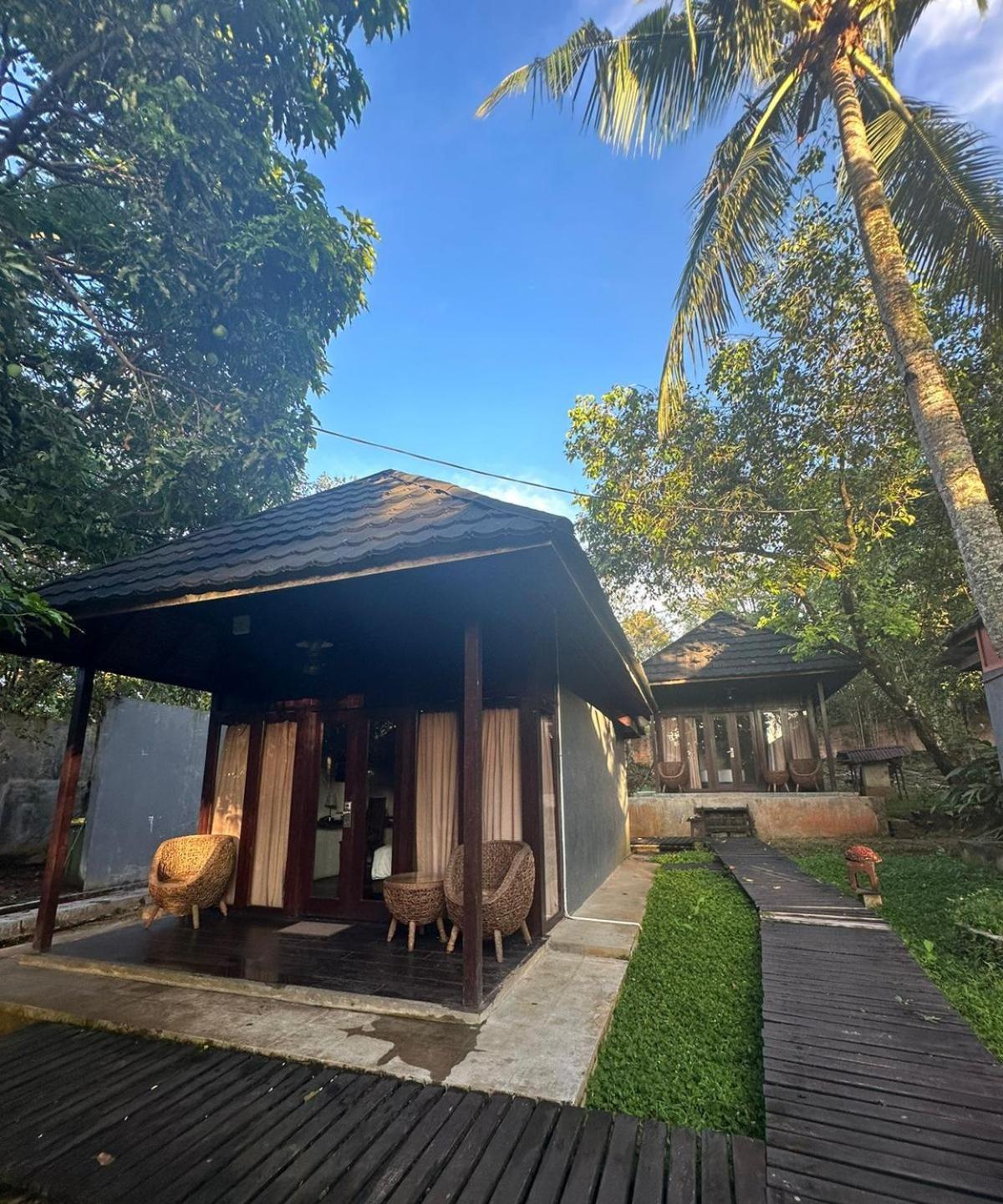 Kasuari Valley Beach Resort Sorong Eksteriør bilde